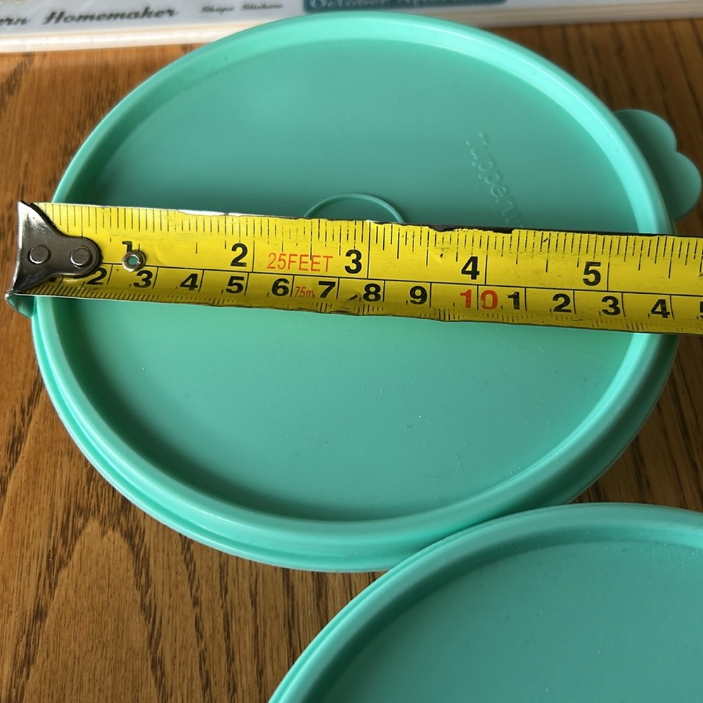Tupperware Containers - Picture 5 of 8